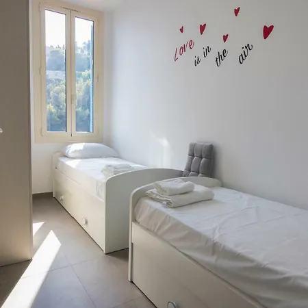 Maison Micheloni Daire Beausoleil